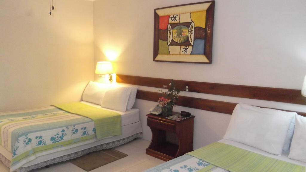 Palm Inn Hotel Port-au-Prince Esterno foto